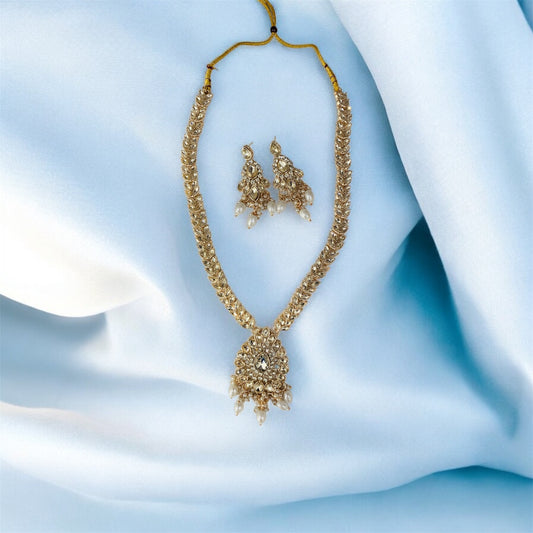 श्रीराधाराधिका kundan Bridal Necklace with Matching Earrings