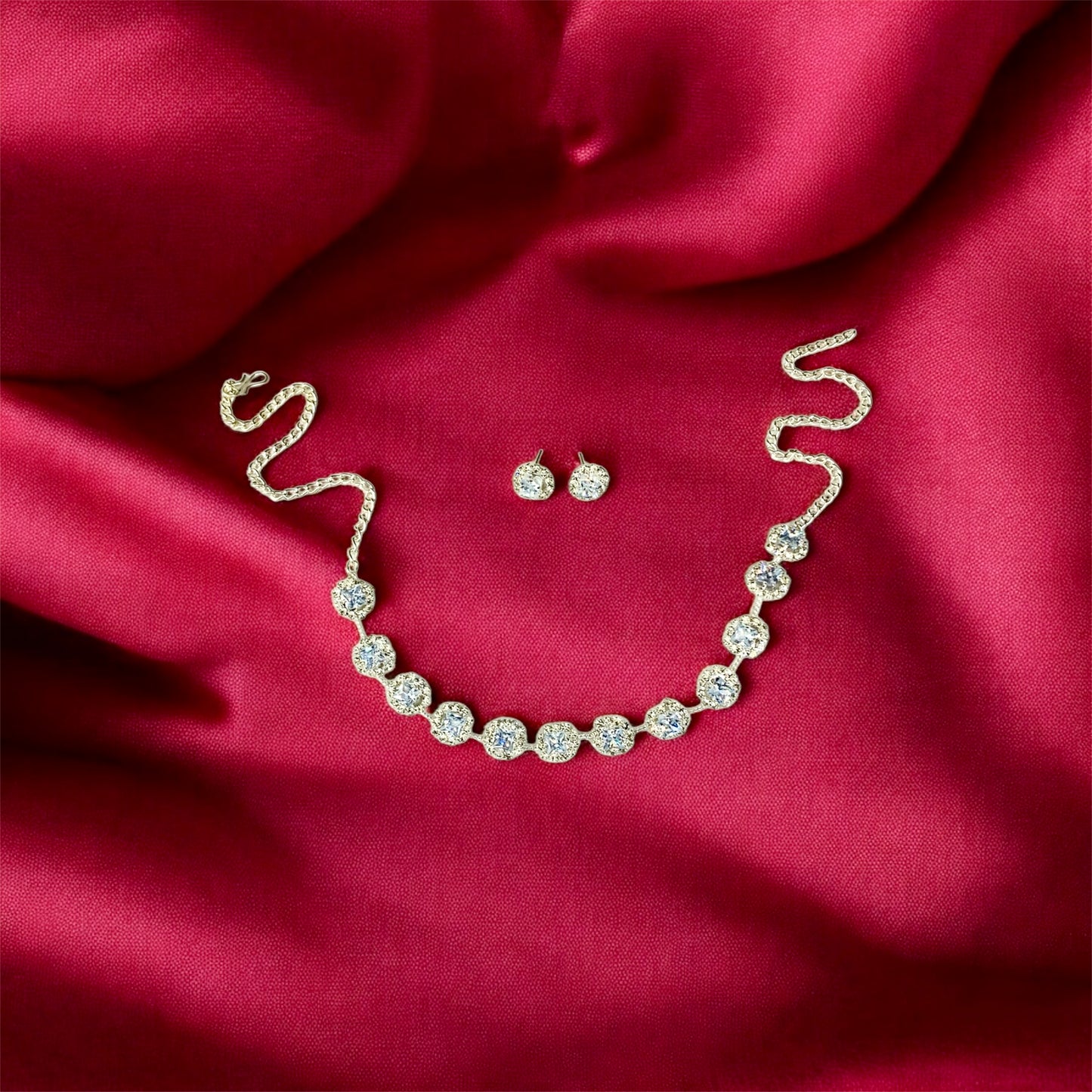 रामवल्लभा Timeless Zirconia & Rhinestone Necklace
