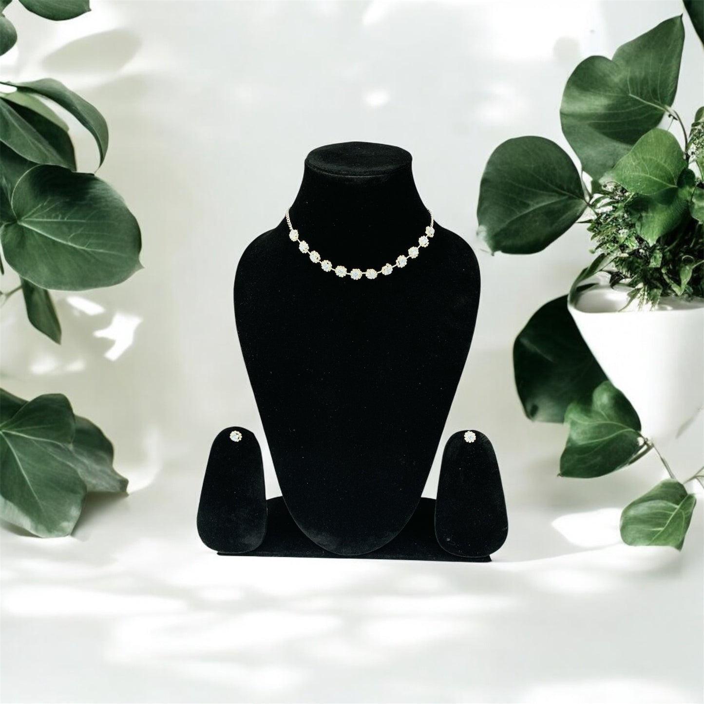 रामवल्लभा Timeless Zirconia & Rhinestone Necklace