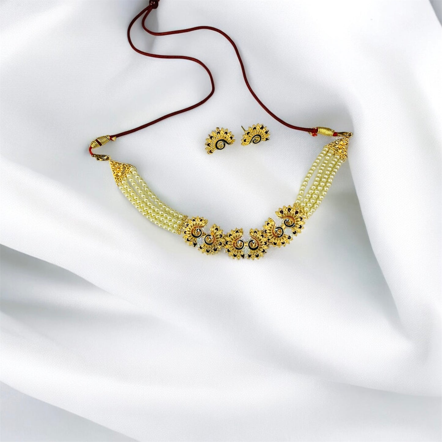 ठाकुराइयन Sunflower Radiance Pearl & Kundan Choker set