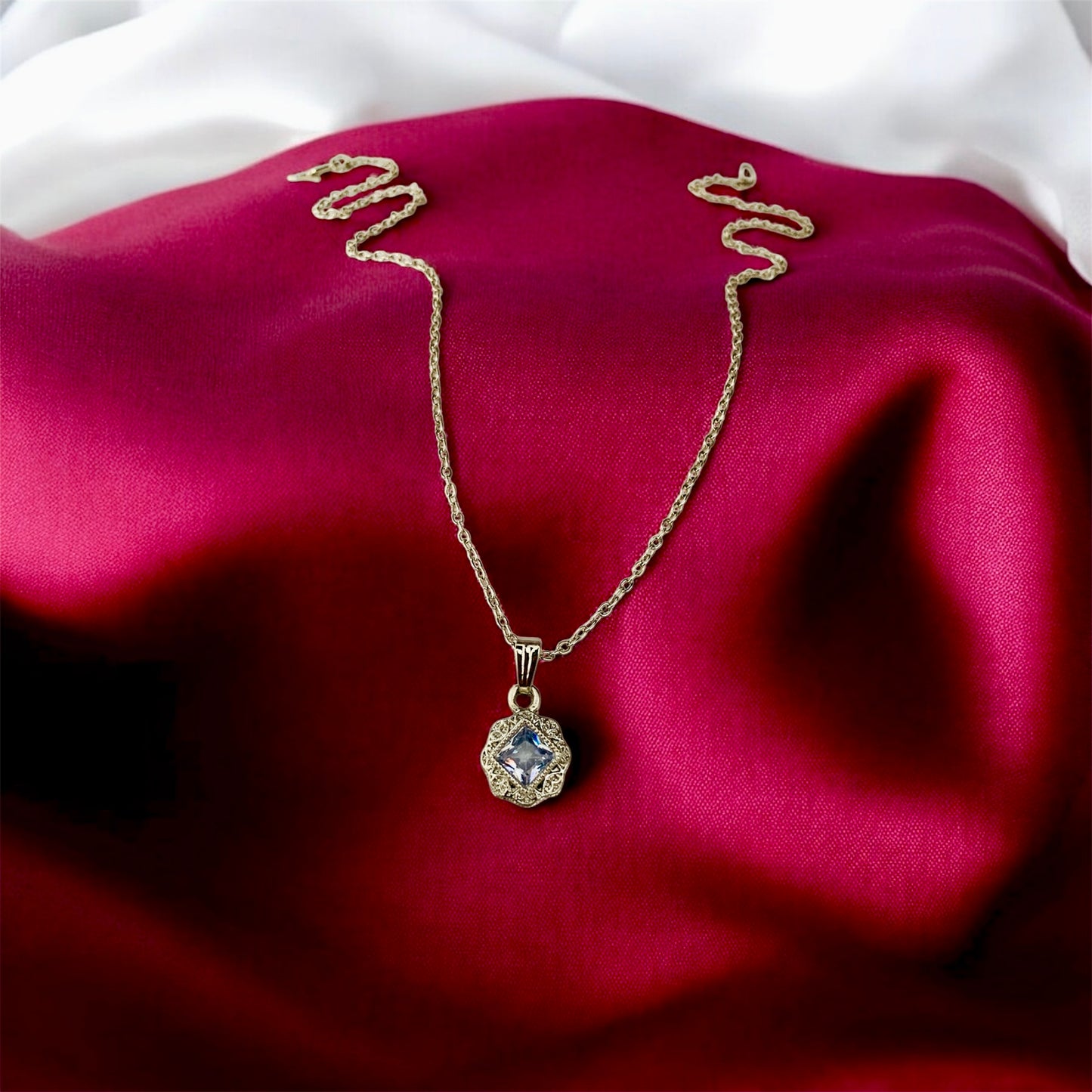 अंबिका Pendant" – Symbol of Divine Power and Protection