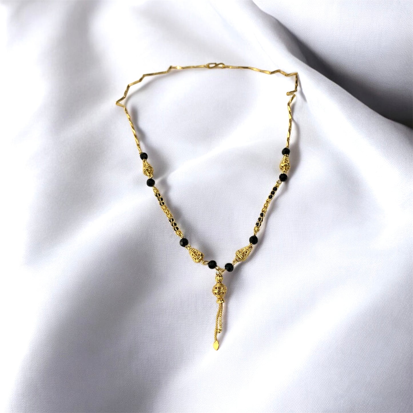 जया Mangal Sutra - Victory of Grace & Love