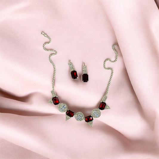 गोपालप्रिया Red Zircon with Rhinestone silver chain Necklace