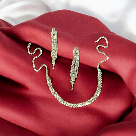 मैथिली Crystal Rhinestone Necklace with matching Earrings