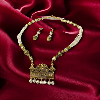 Close-up of Vishakha pearl Kundan necklace detail — temple jewellery buy online India