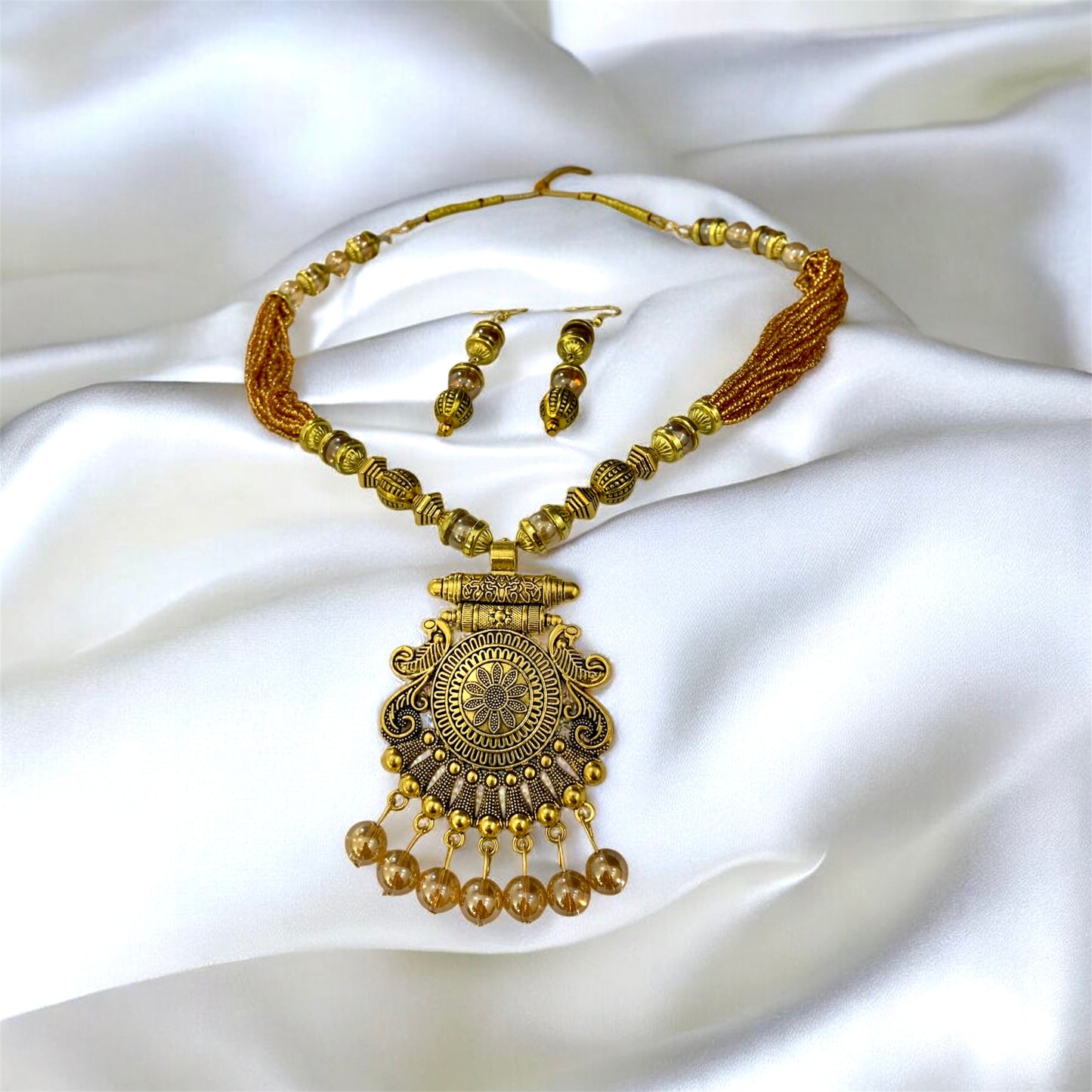 सत्यभामा Antique Tribal Pendant Necklace Set